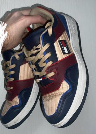 Tommy hilfiger