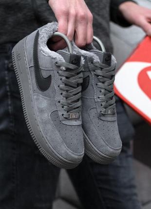 Зимові  кросівки nike air force 1 07 mid lv8 gray (сірі) зима теплі, хутряні, прошиті