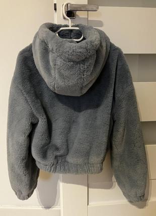 Шуба bershka