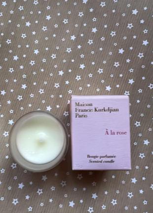 Парфюмированная свеча maison francis kurkdjian paris a la rose