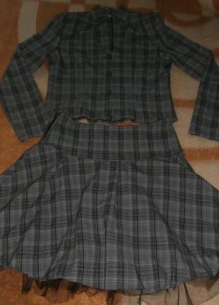 Костюм (пиджак+юбка)1 фото