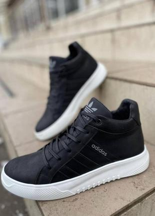 Зимние ботинки adidas черные