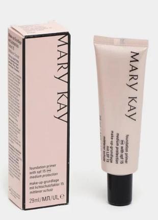 Вирівнювальна основа під макіяж з spf 15 компанії mary key.