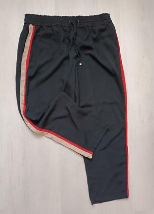 Брюки легкие батал 52-58 с лампасами, штаны женские с лампасами