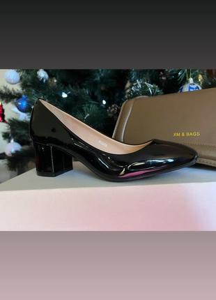 Туфли лаковые