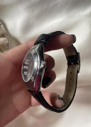 Наручные женские часы