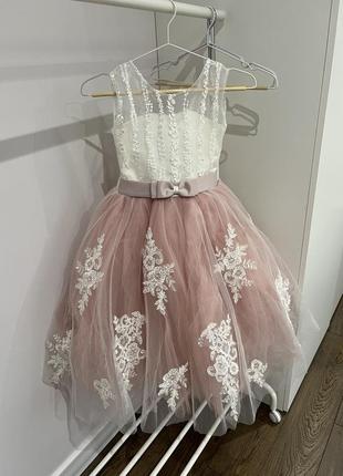 Платье праздничное пышное детское с фатином