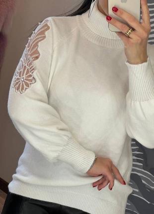 Свитер женский в разных цветах