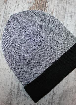 Шапка женская серебристая серая