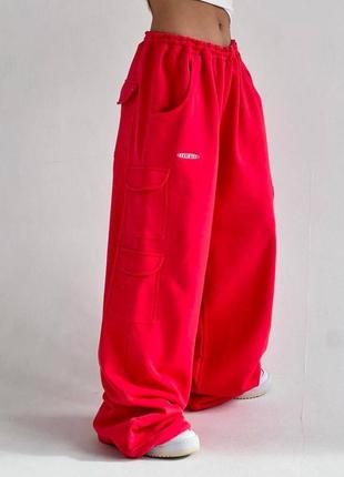 Спортивні штани на флісі оверсайз з накладними кишенями карго джоггери червоні сірі теплі трендові стильні