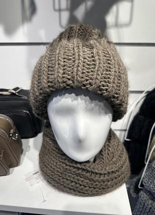 Шапка, новинка, связанная, розовая с хомутом