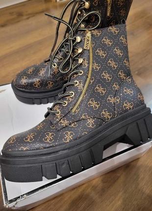 Ботинки черевики guess 42,5 розмір 27,4 см