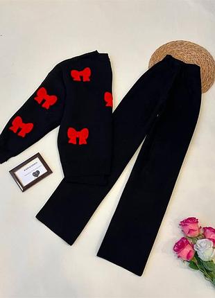 Женский красивый костюм 2-ка