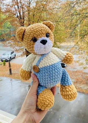 Вязаный плюшевый мишка ручной работы амигуруми