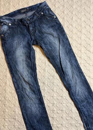 Джинси