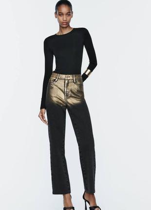 Джинсы прямые черные с золотым напылением zara straight