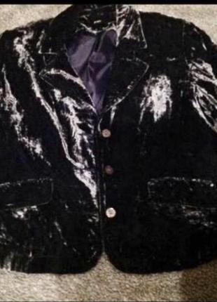 Натуральний ( 80%віскоза )велюровий піджак peter jensen 54-56