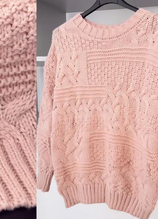 Светр вʼязаний