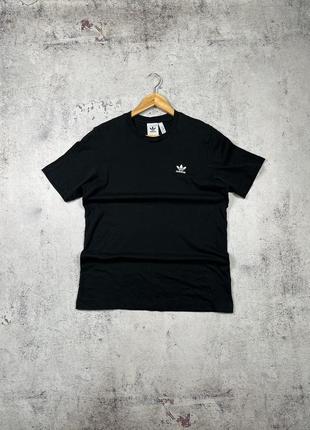 Adidas мужская футболка,оригинал,размер м