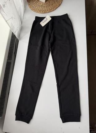 Черные брюки спортивные lc waikiki