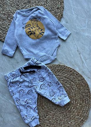 Набор брюки и боди на 0-3 месяцев тигр