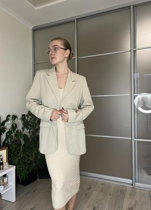 Пиджак женский, бежевый пиджак