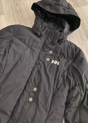 Чорний жіночий пуховик helly hanson, s-m.