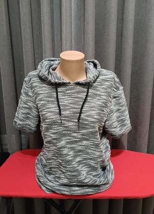 Жіноча футболка fsbn