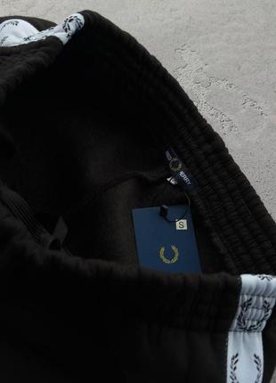 Штани fred perry лампас