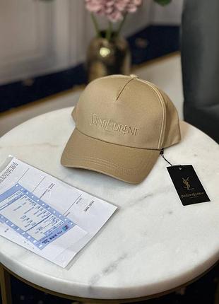 Кепка бежевая женская брендовая