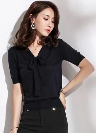 Сдержанная черная кофта atmosphere, м