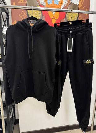 Мужской костюм stone island
