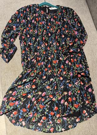 Zara сукня плісе в принт