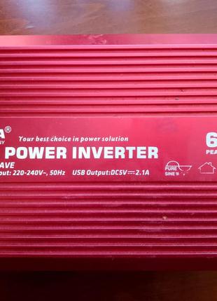 Интер carspa 12-220 v, 600/1200w чистая синусоида, remote, usb зарядка.
