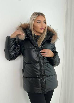 Бомбезная  теплая зимняя куртка с мехом на капюшоне в расцветках рр 42-48