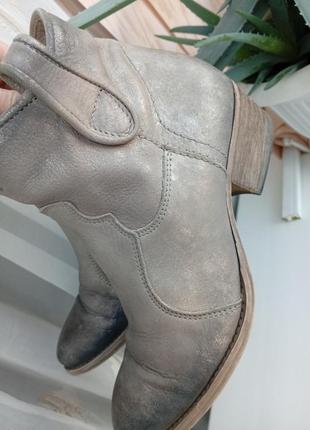 Ботинки козаки