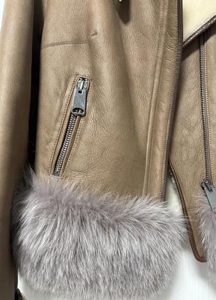 Дублянка fendi жіноча натуральна з хутром песця, розмір m3 фото