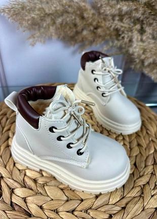 Дуже круті стильні теплющі ботинки
✍🏻всередині товсте хутро