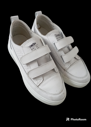 Кросівки жіночі білі