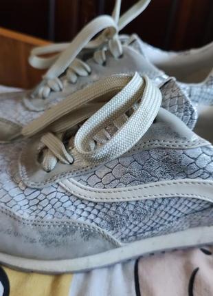 Кроссовки dockers