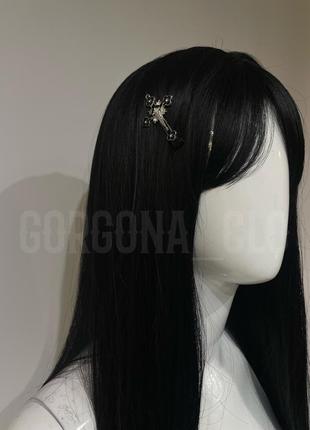 Готическая заколка крест