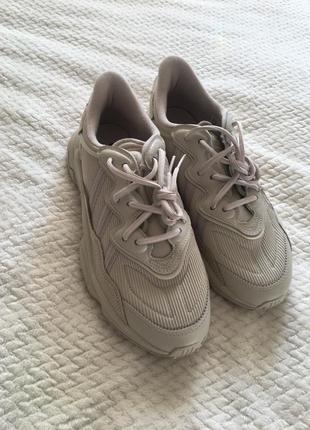 Кросівки чоловічі adidas ozweego