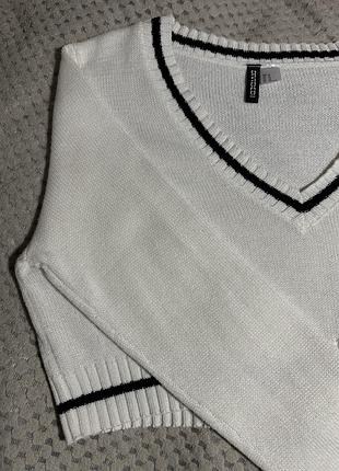 Светр укорочений