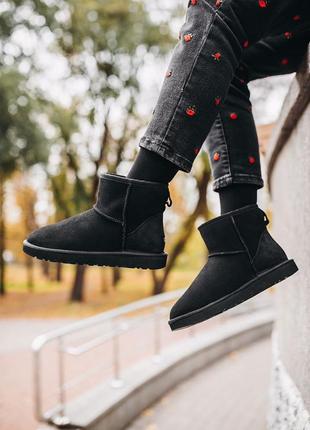 Ugg black mini7 фото