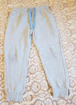 Спортивные штаны