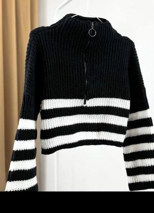 Вкорочений светр в смужку з замочком shein