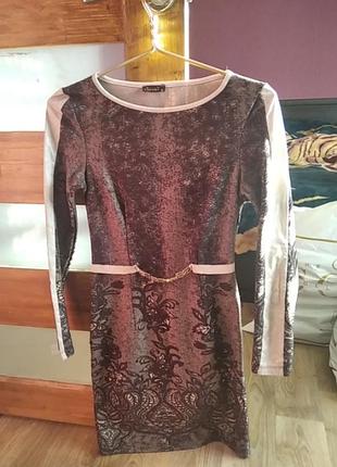 Сукня жіноча