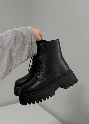Зимові черевики колір: чорний матеріал: натуральна шкіра