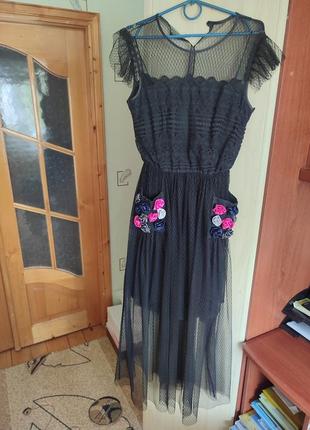 Стильное нарядное платье