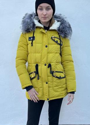 Женская теплая желтая куртка парка пуховик с капюшоном размер l xl